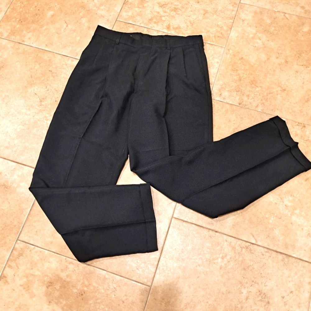 PERRY ELLIS PLEATED POCKETS AND CUFF DRESS PANTS